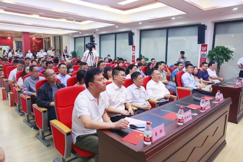 祝賀四川教育裝備創(chuàng)新體驗(yàn)中心揭牌儀式圓滿舉行，上海技術(shù)服務(wù)助力智慧教育新篇章