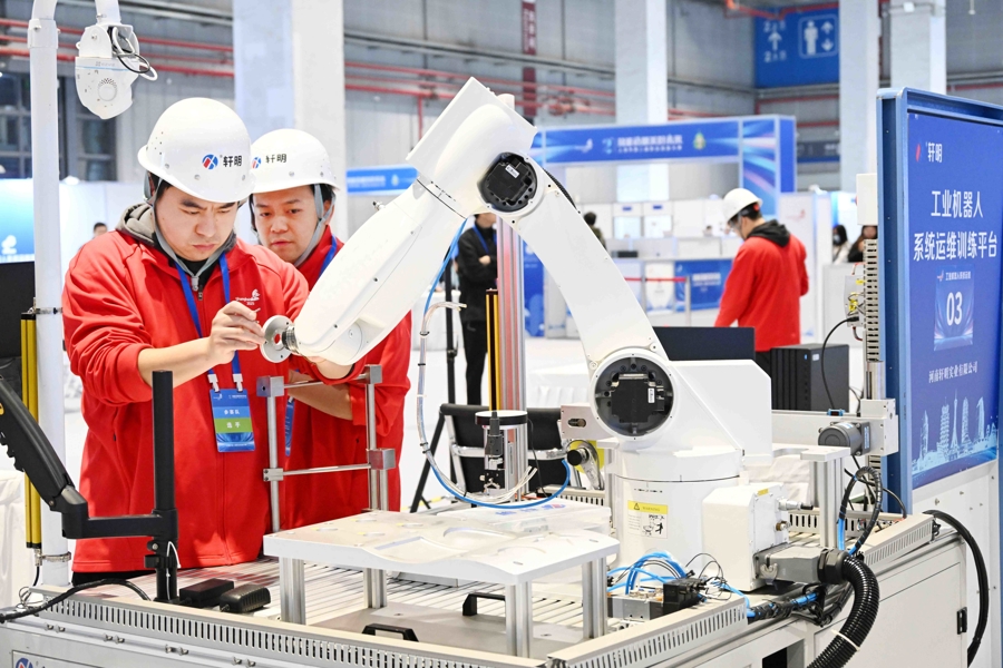 上海第二屆職業(yè)技能大賽開(kāi)幕 高端智能制造技術(shù)引領(lǐng)未來(lái)，技術(shù)服務(wù)能力獲矚目